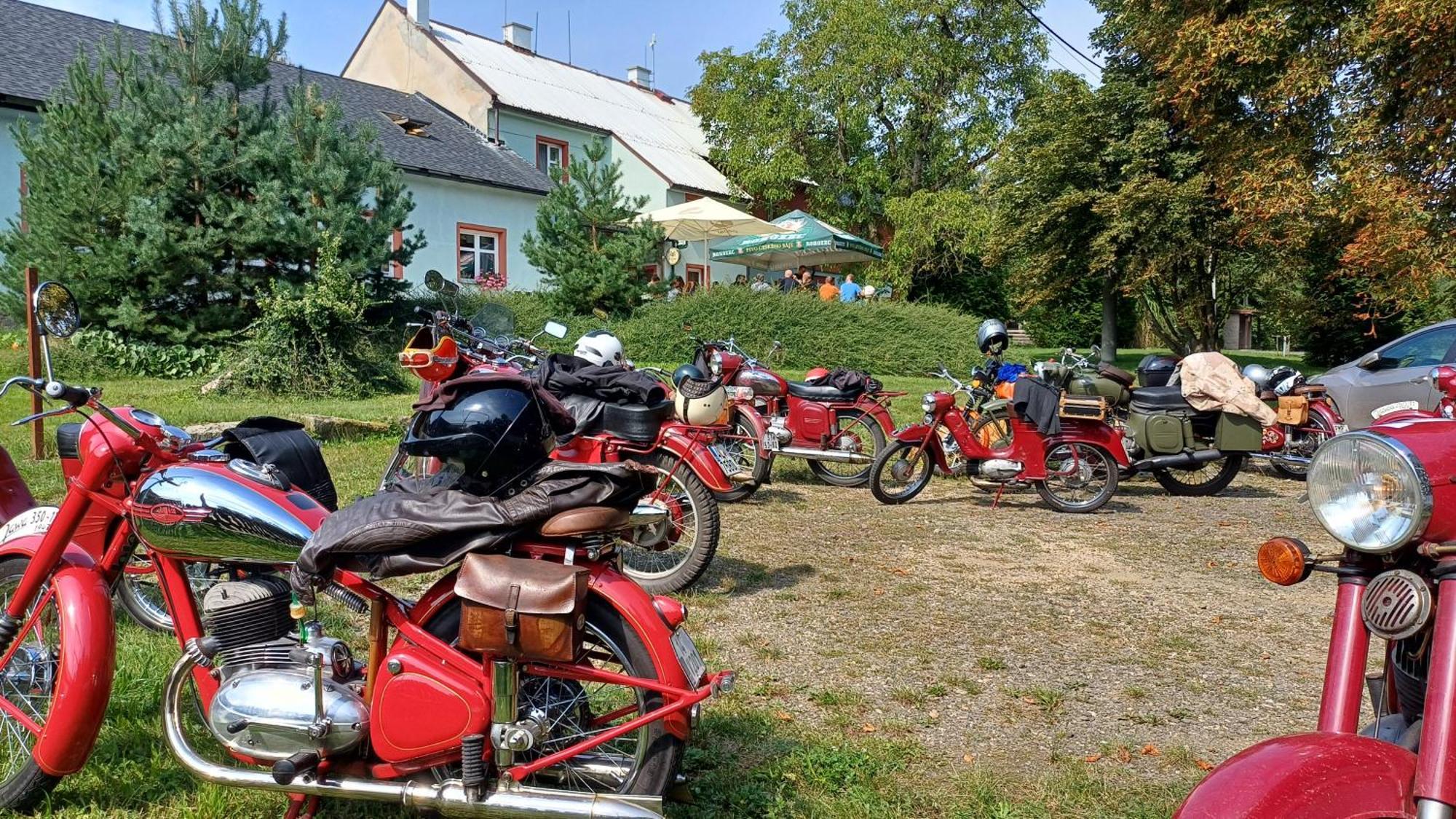 Glamping Challet Slunecno Cesky Raj *